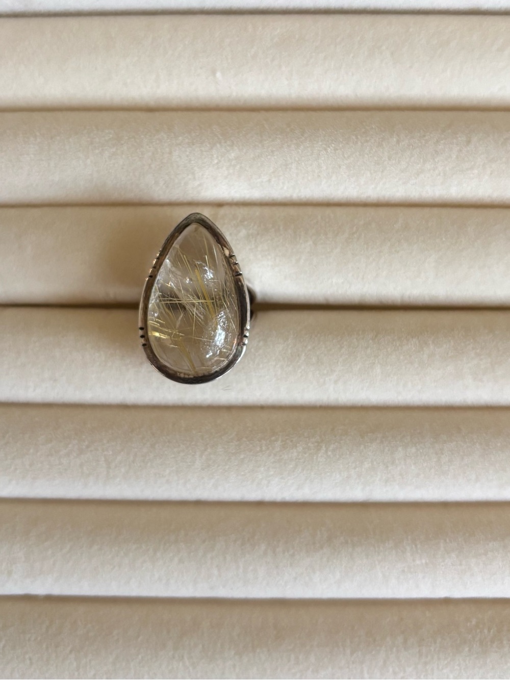 Elegant Silver and Gold Teardrop Ring